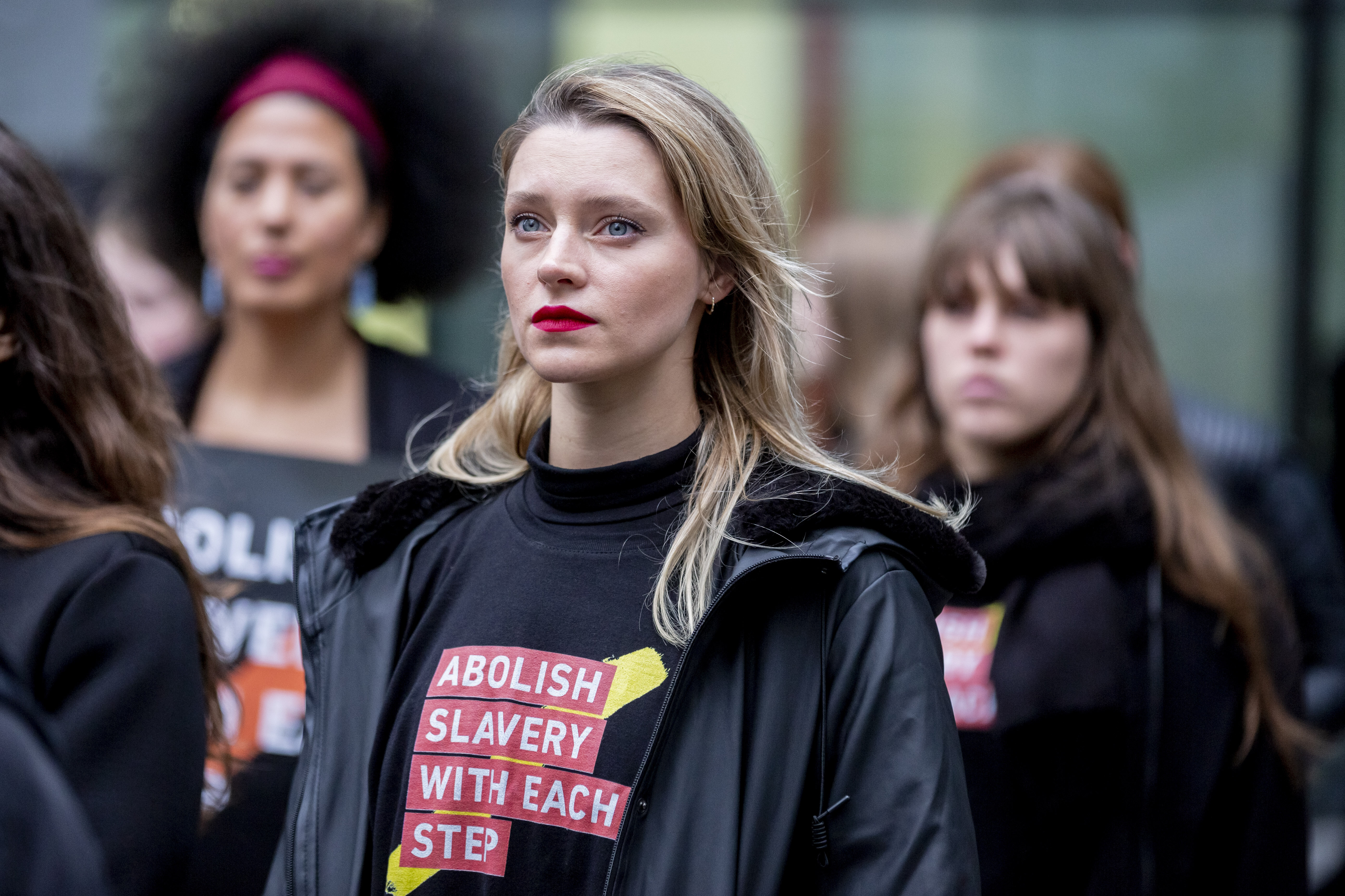 19 October 2019, Berlin: A participant of the worldwide 