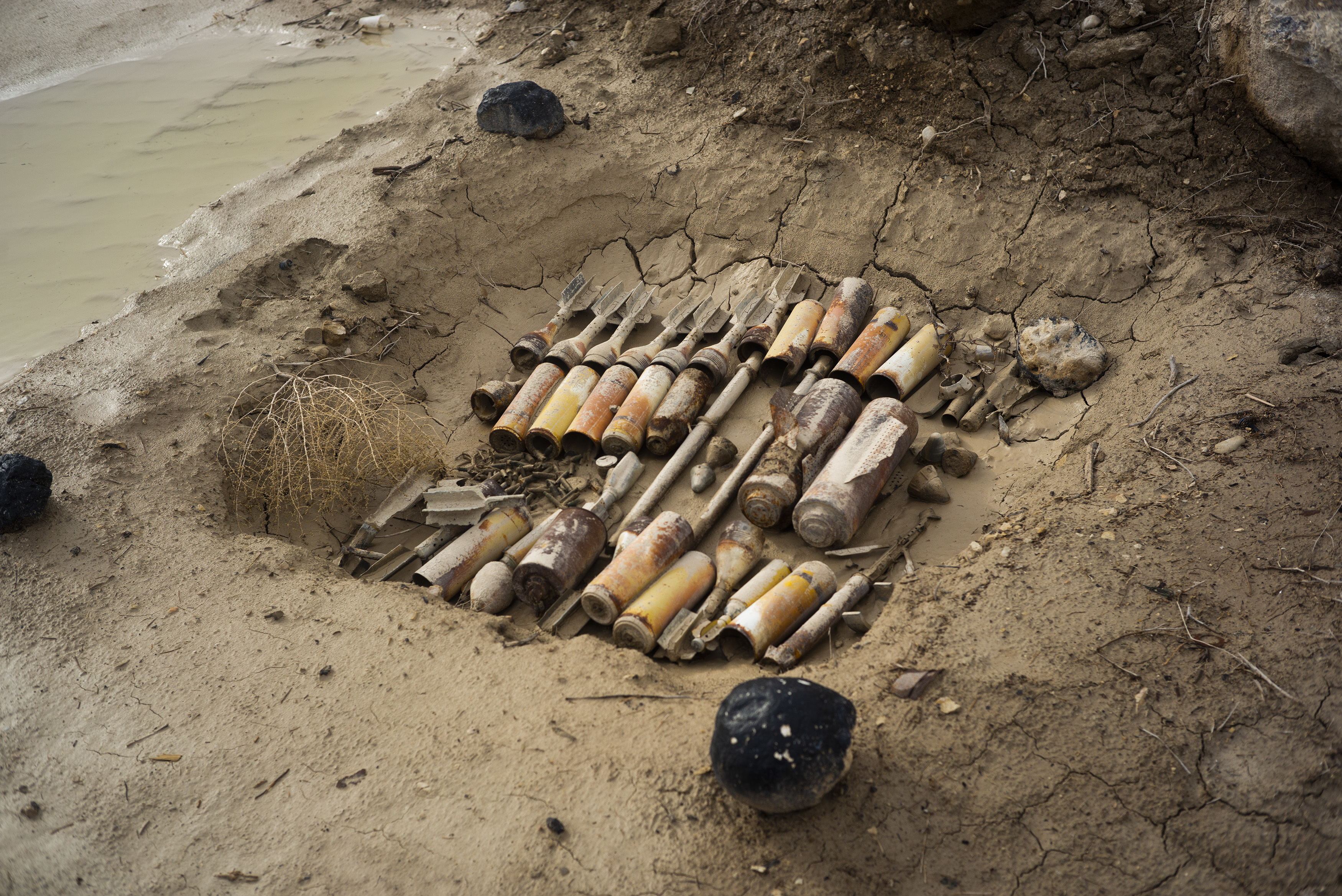 09 December 2018, Palestine. Autonomous areas, Jericho: Explosives found in the land of monasteries in the area of Qasr al-Yahud 