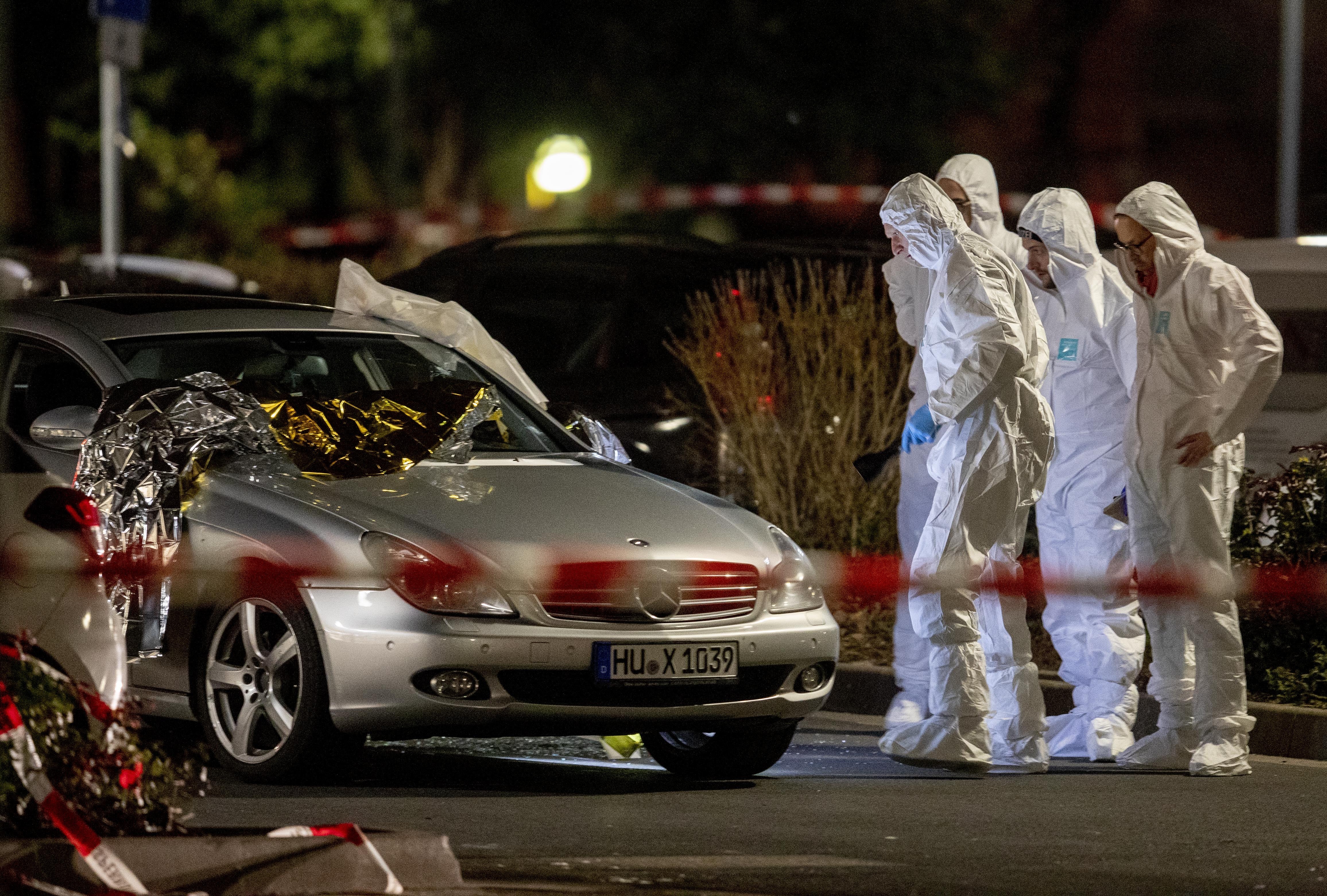 Germania, strage ad Hanau (AP Photo/Michael Probst)