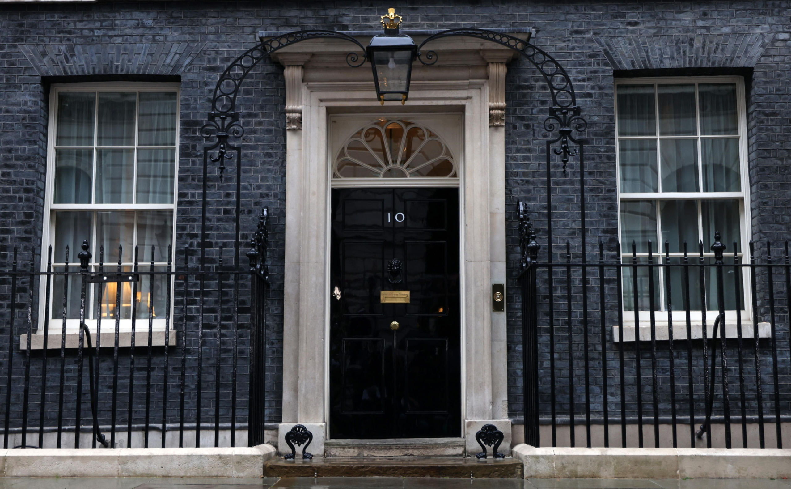 epa11458348 Downing Street in London, Britain, 05 July 2024. Britons went to the polls on 04 July 2024, which the Labour party, led by Keir Starmer, won with a majority.  EPA/ANDY RAIN