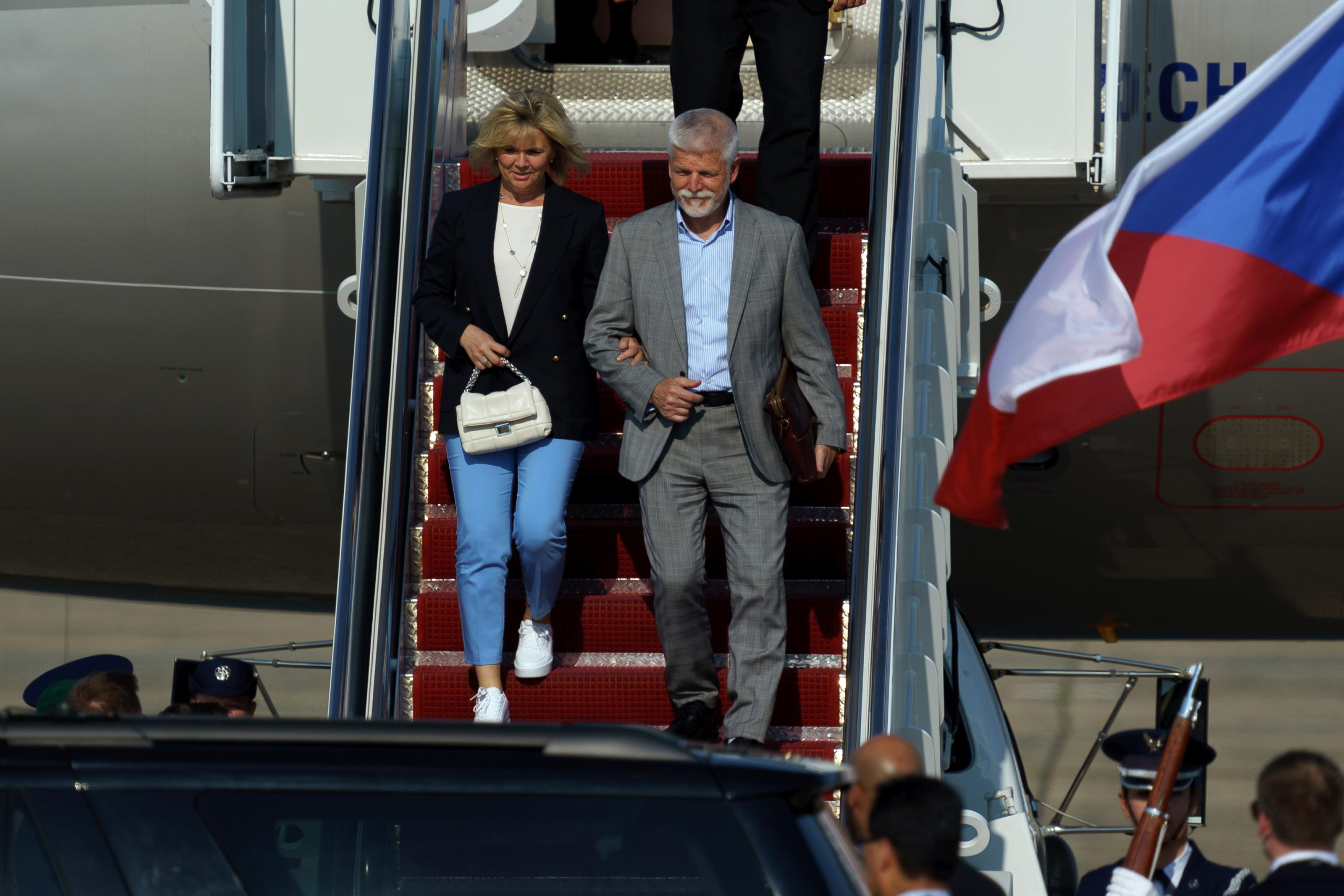 Il presidente della Repubblica Ceca Petr Pavel arriva a Joint Andrews Base, Maryland, DC, USA, 8 luglio 2024. ANSA/WILL OLIVER