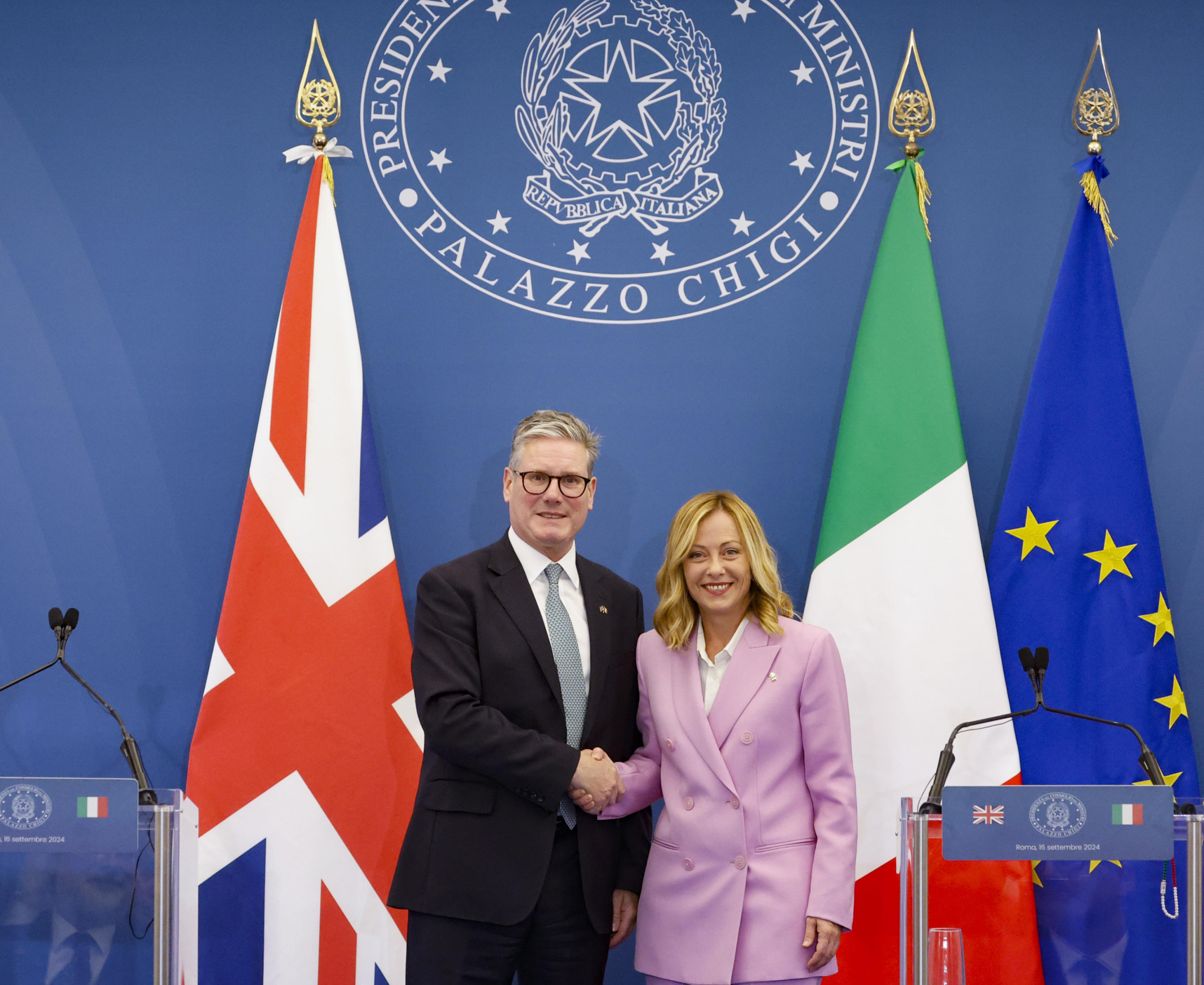 Italian Prime Minister Giorgia Meloni (R) and British Prime Minister Keir Starmer during a press conference at the end of their meeting at Villa Doria Pamphilj in Rome, Italy, 16 September 2024. The two leaders' talks are expected to focus on tackling irregular migration. ANSA/FABIO FRUSTACI