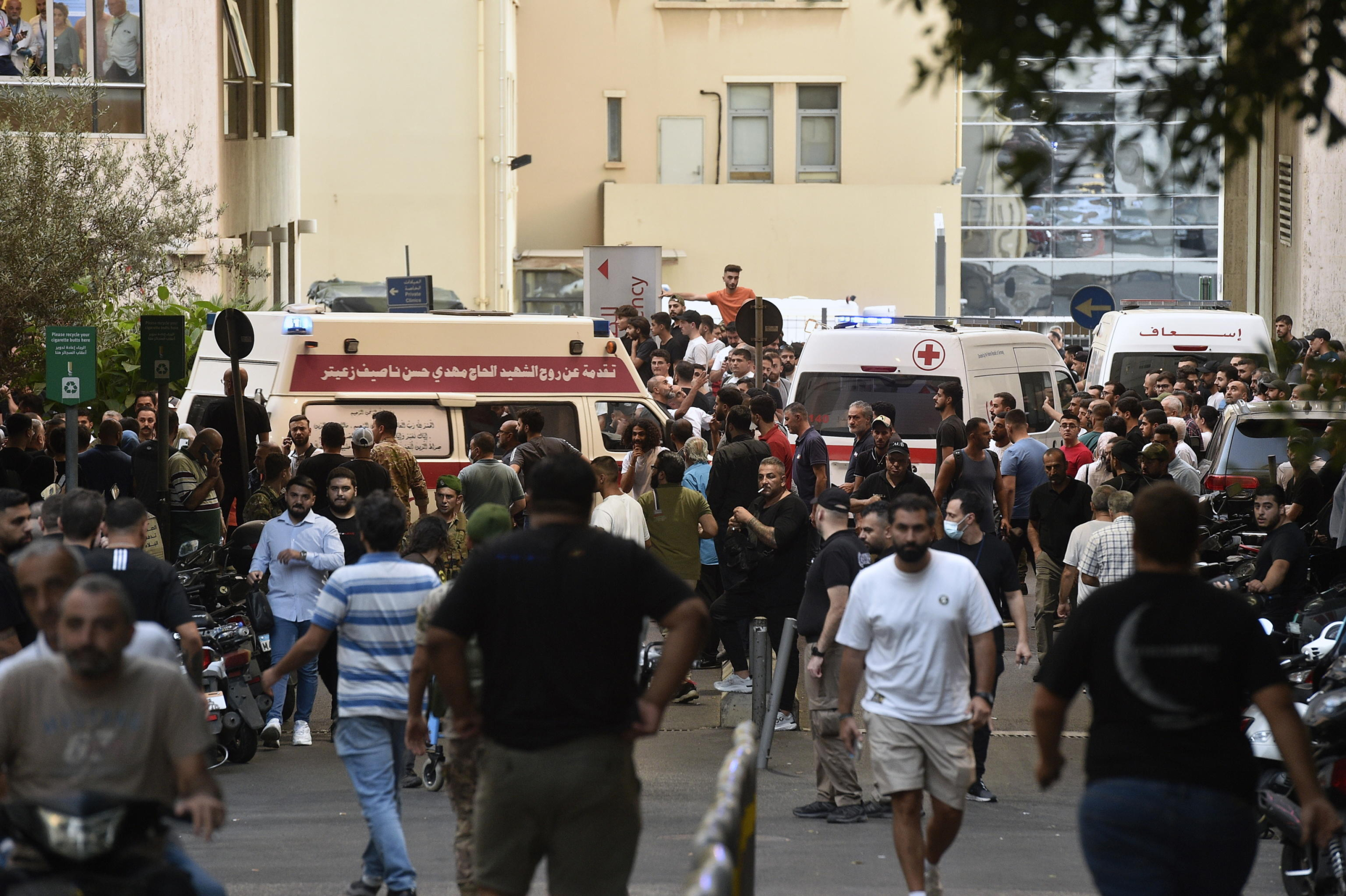 Un attacco in Libano e in Siria ai miliziani di Hezbollah ha provocato una ventina di morti e il ferimento di circa 4mila persone, dopo l'esplosione a distanza dei cercapersone in dotazione ai miliziani. Sotto accusa Israele. Foto Ansa EPA/WAEL HAMZEH