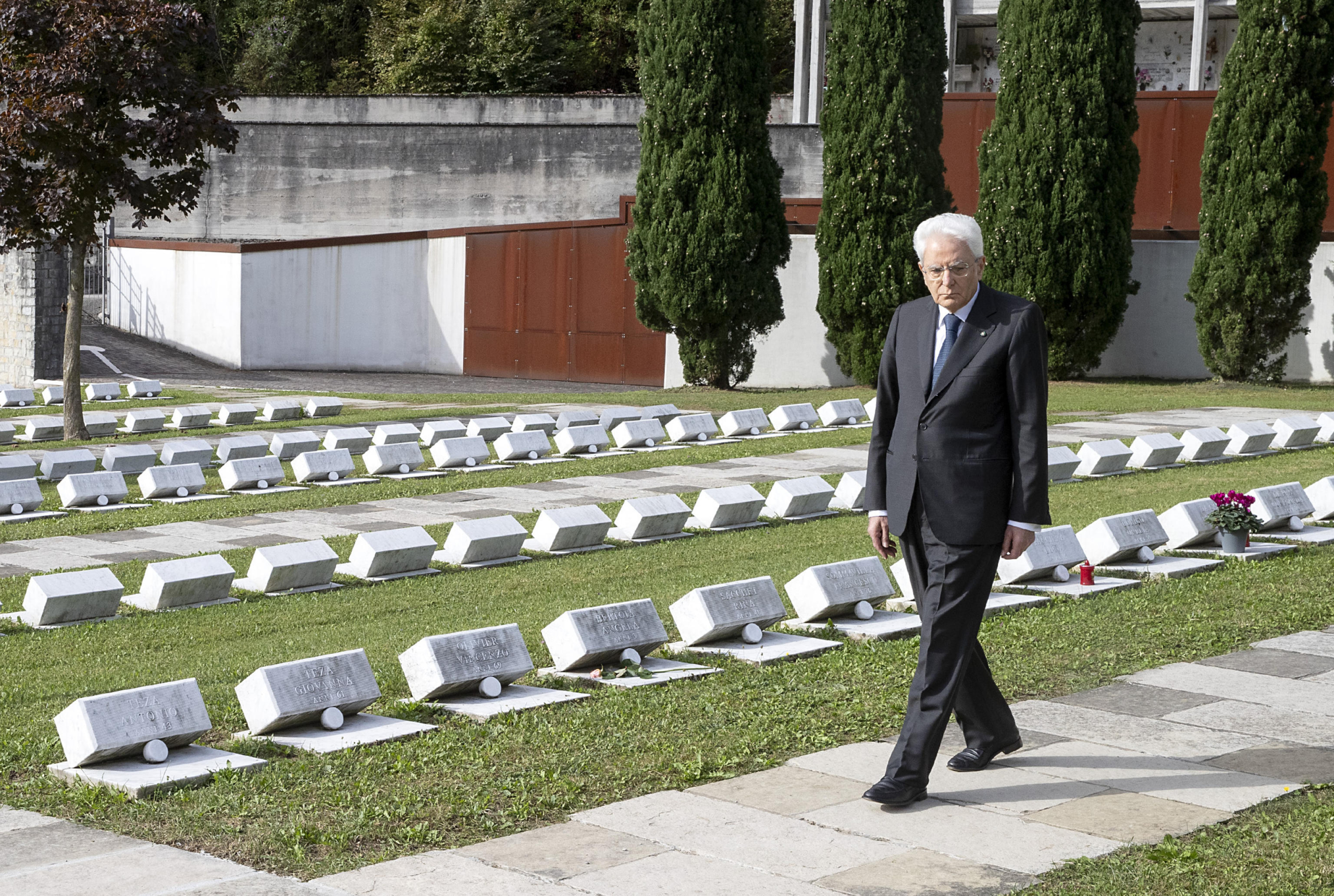 Il presidente della Repubblica, Sergio Mattarella, alla cerimonia di commemorazione della tragedia del Vajont, Longarone (Belluno), 9 ottobre 2023. ANSA/PAOLO GIANDOTTI/US QUIRINALE +++ NO SALES, EDITORIAL USE ONLY +++ NPK +++