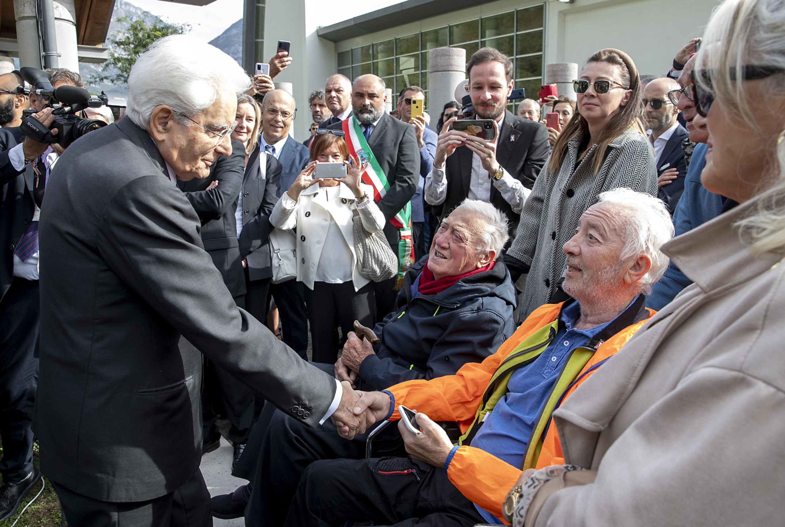 Il presidente della Repubblica, Sergio Mattarella, alla cerimonia di commemorazione della tragedia del Vajont, Longarone (Belluno), 9 ottobre 2023. ANSA/PAOLO GIANDOTTI/US QUIRINALE +++ NO SALES, EDITORIAL USE ONLY +++ NPK +++