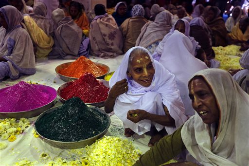 Donne indù all'Holi festival