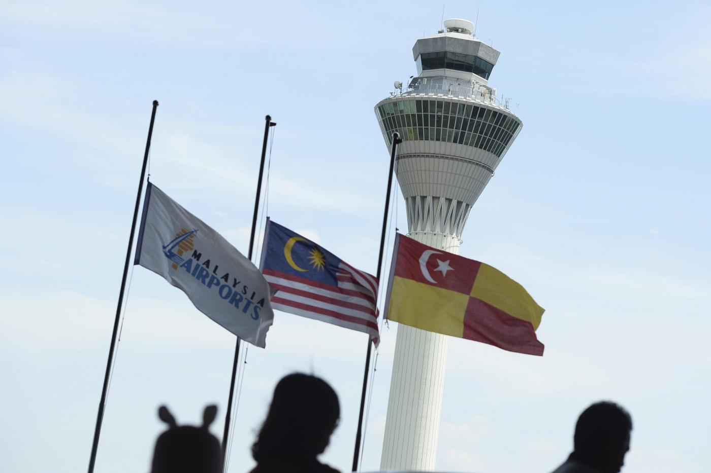 Preghiera in tutto il mondo per le vittime del volo MH17