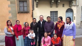 Il presidente Rossi e lo scandalo di una foto con i rom
