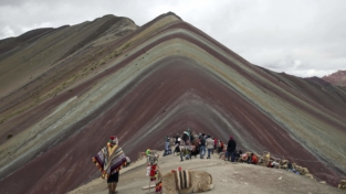 Le montagne arcobaleno del Perù