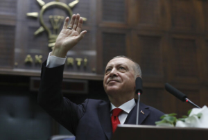 Il presidente turco Erdogan (AP Photo/Burhan Ozbilici)