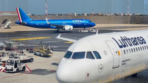 Aerei di Ita e Lufthansa a Fiumicino. ANSA/TELENEWS