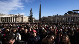 Giubileo 2025, sono aperte le porte della speranza